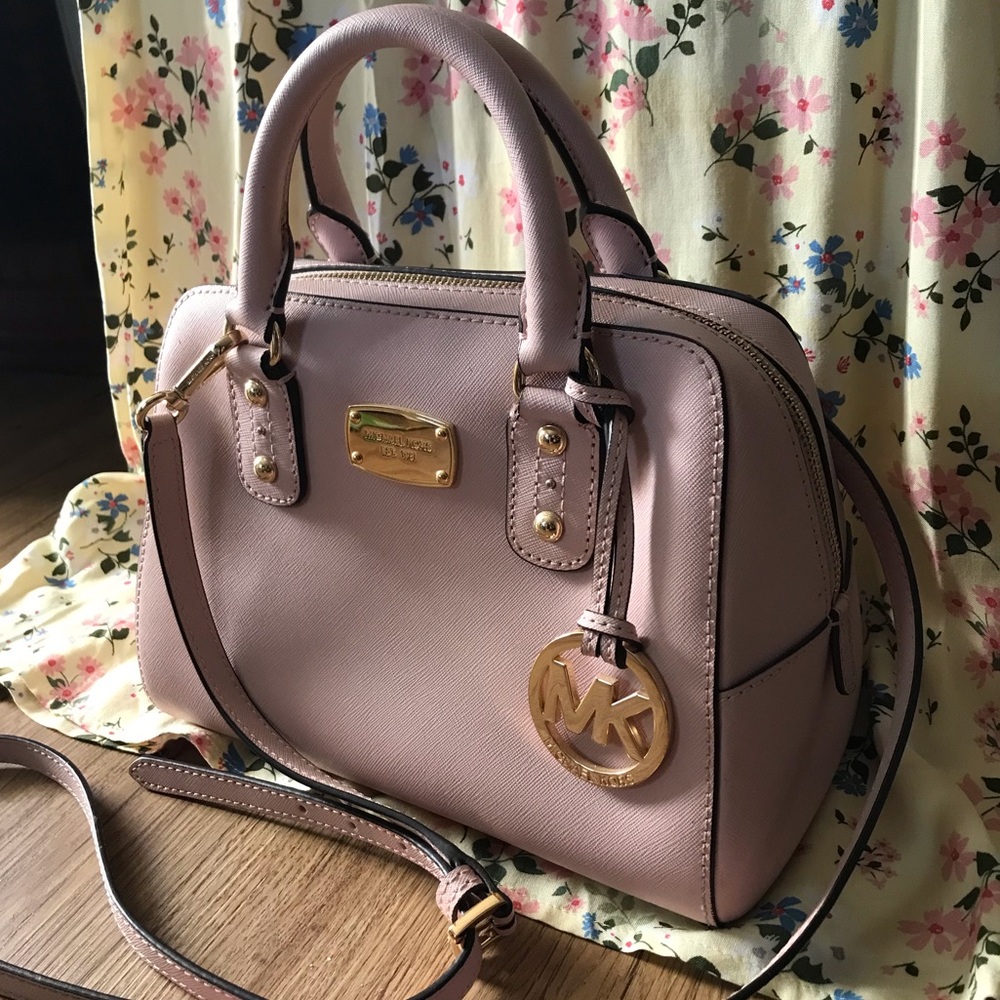 Micheal Kors | dusty rose | crossbody | w gold accent 💐
